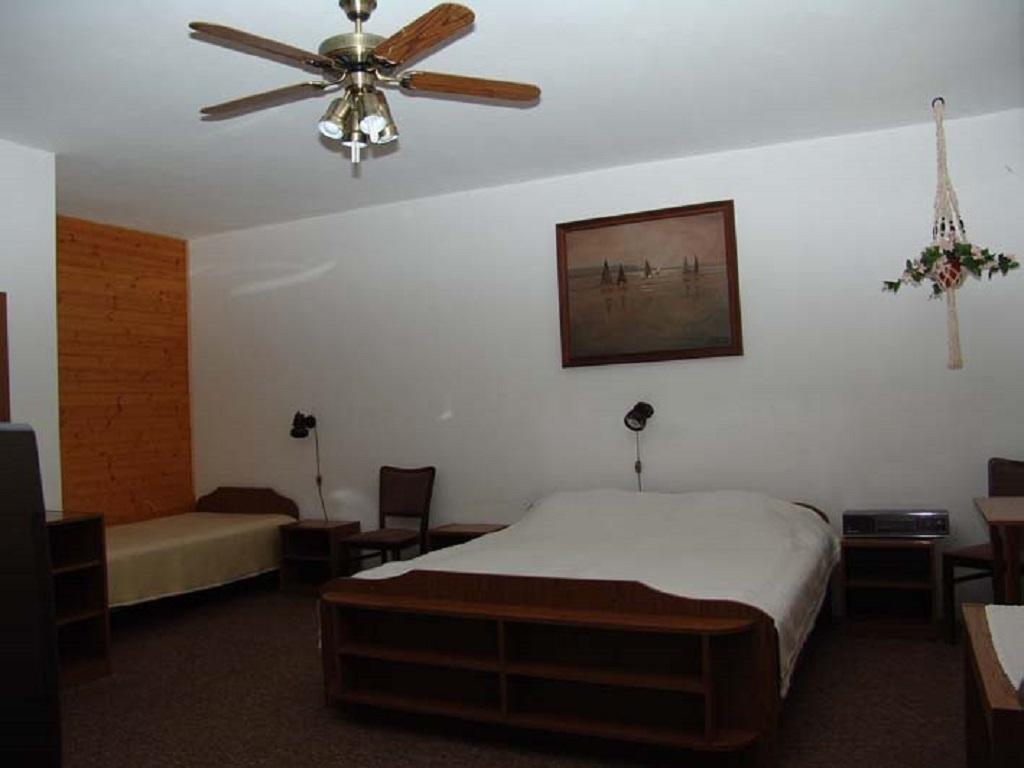 Bed and Breakfast Eifert Ház Balatongyörök Habitación foto